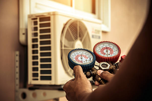 Professional Hvac Installation technician working in Palm Bay, FL